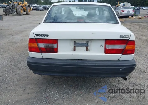YV1JS883XR3145743